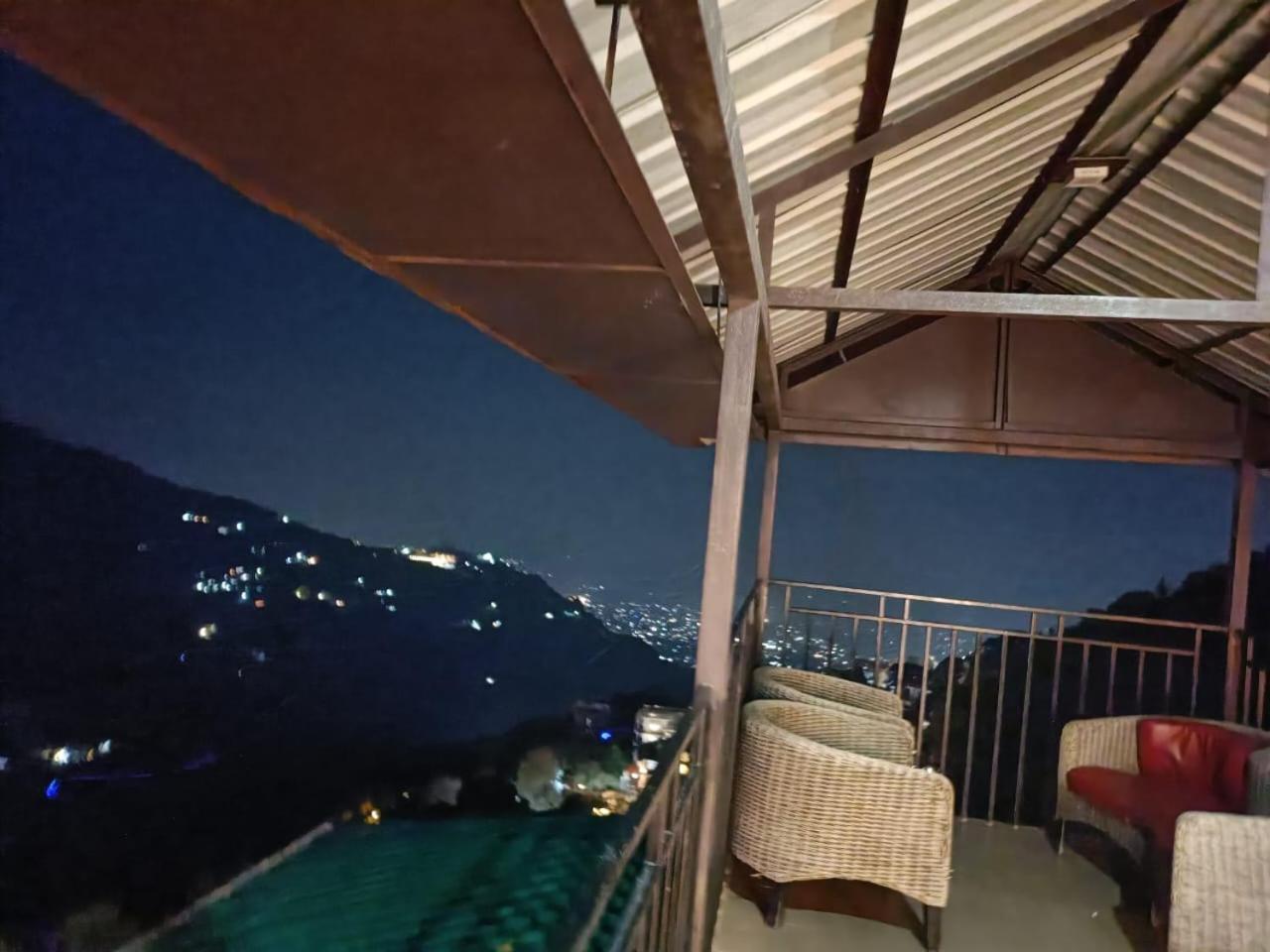 King Castle Mcleodganj-Centrally Heated And Air Cooled- Near Mall Road - Free Parking Dharamsala Exteriér fotografie